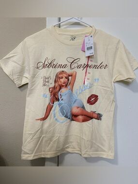 Sabrina Carpenter Graphic Tee - NWT Women XXS